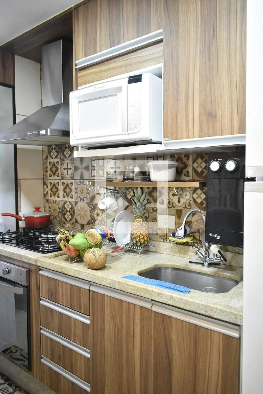 Furnished apartment with open-plan kitchen and 2 bedrooms — photo 22