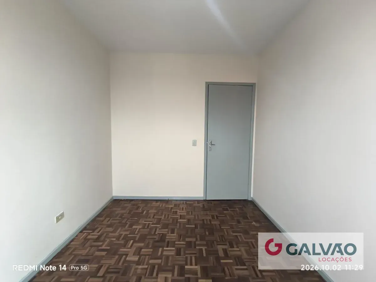 Apartment on the 3rd floor with wood or laminate floors — photo 12
