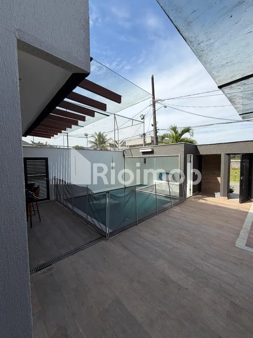 5-bedroom house with a bathtub in Rio de Janeiro — photo 5