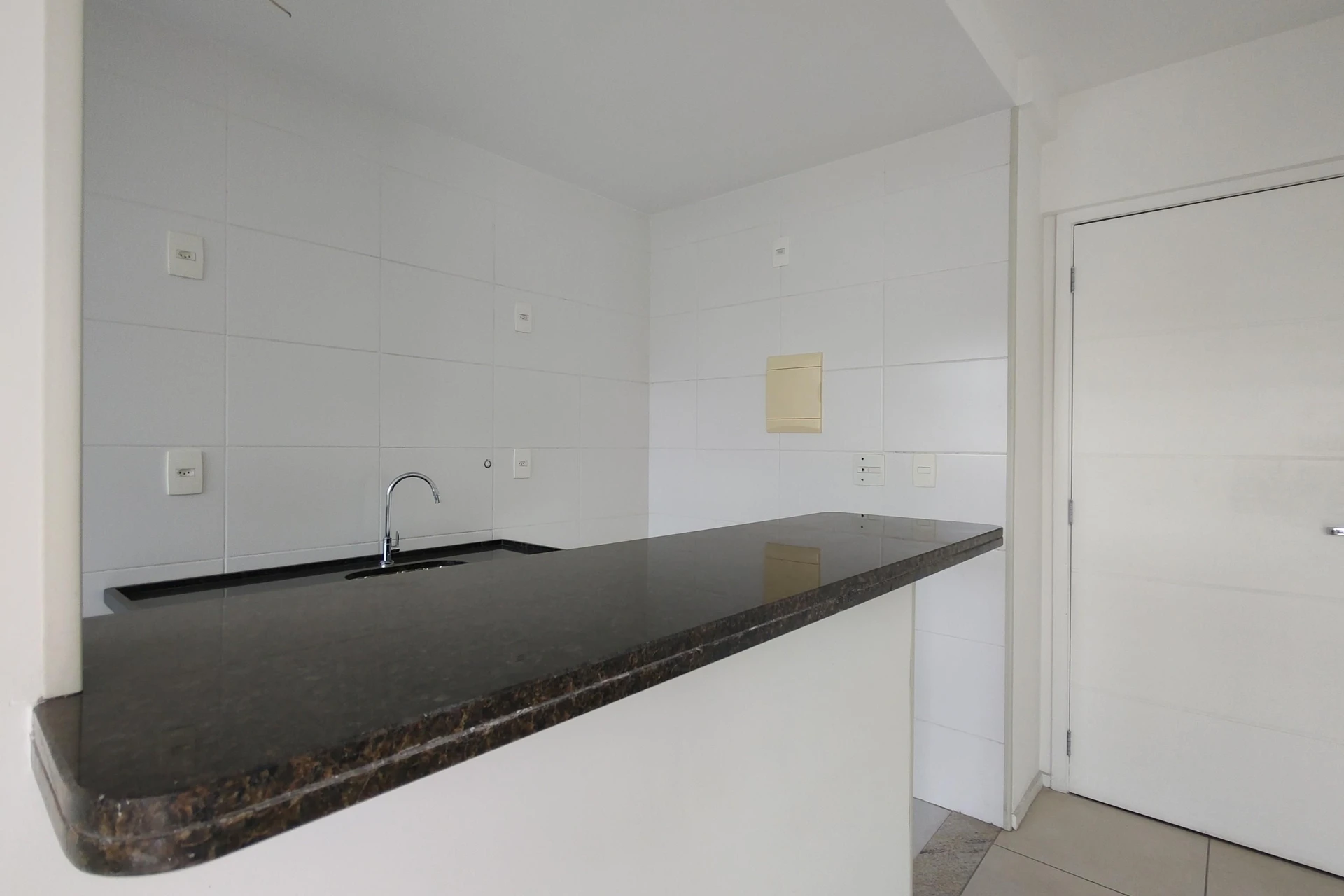 Apartamento de 2 quartos com piscina no condomínio — photo 3