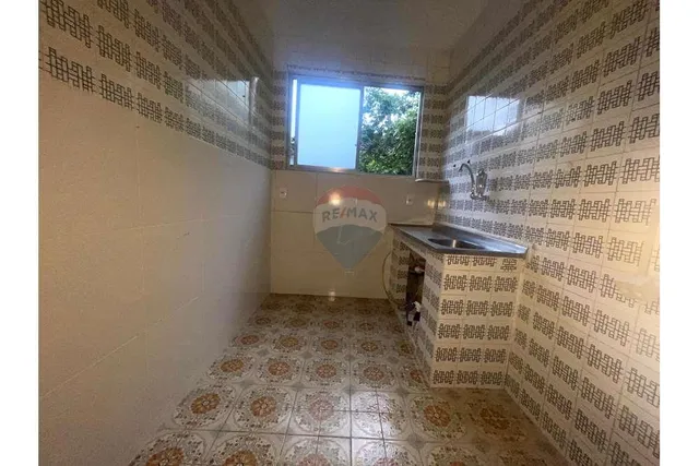 Casa com 1 quarto e 1 banheiro, sem vaga de estacionamento