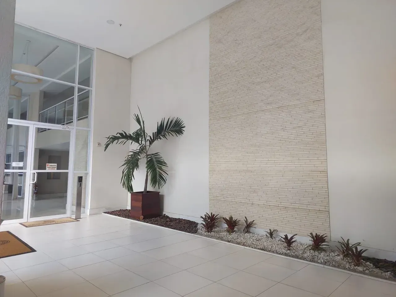 4-bedroom apartment 150 m² with enclosed balcony — photo 19