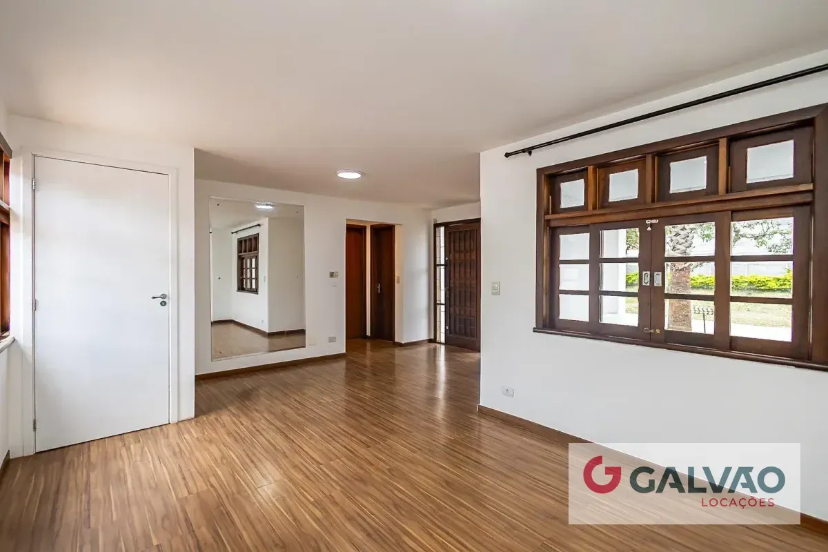 Ванна та 3 спальні: будинок 210 м² — photo 14