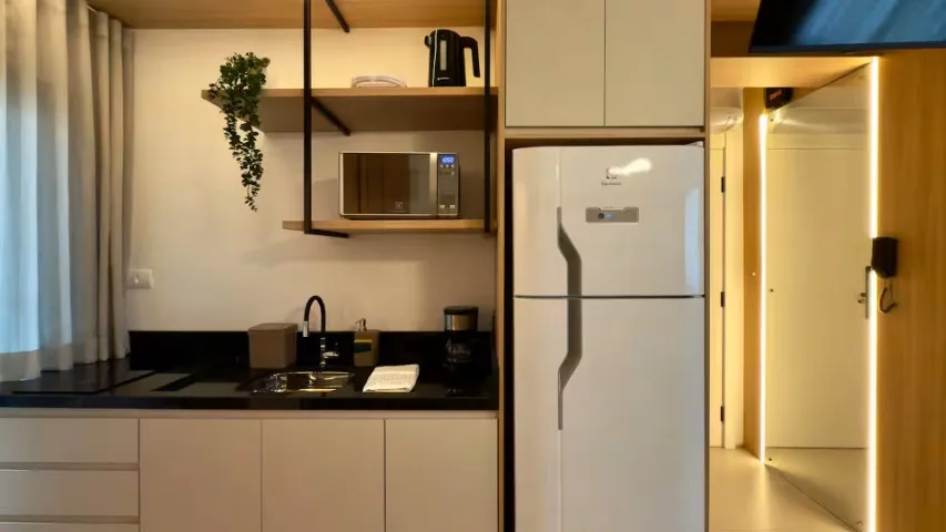 Furnished studio, 27 m², with floor-to-ceiling windows — photo 11