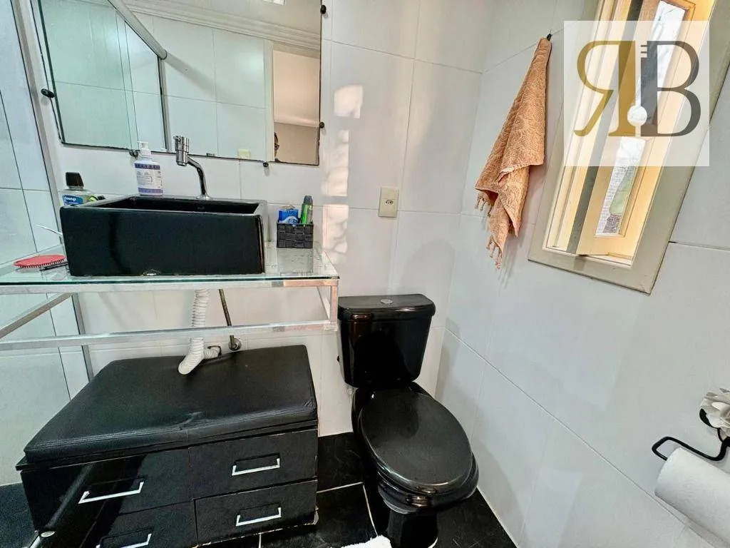 Furnished house with 5 bedrooms and 532 m² — photo 39