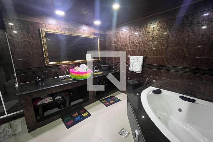 Casa sem mobília com 8 suítes e 1100 m² — photo 4