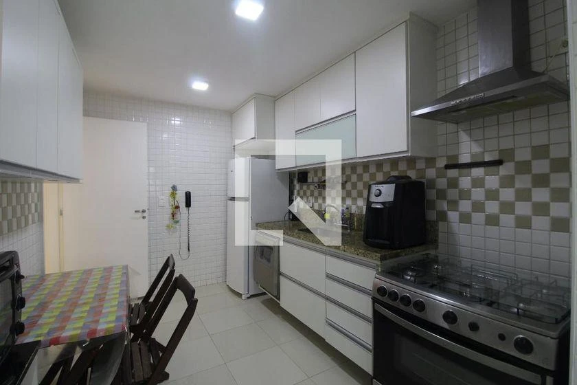 98 m² furnished apartment with 3 bedrooms and parking — photo 17