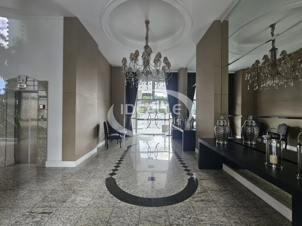 Apartamento de 3 suites con 335 m² y balcón — photo 30