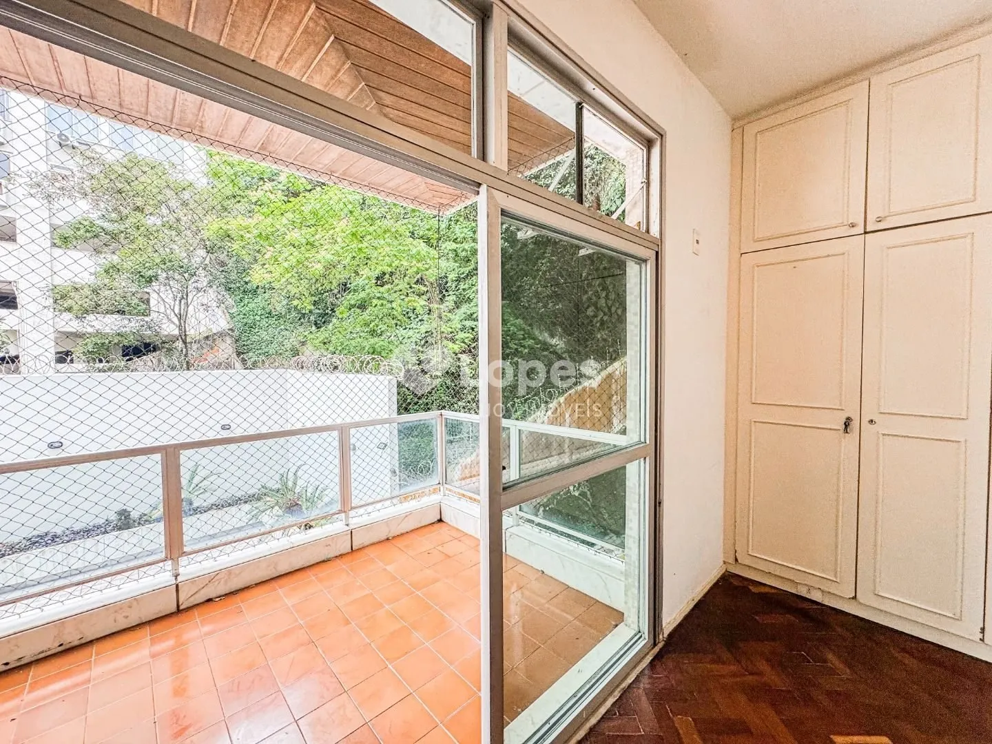 3-bedroom apartment with a home office — photo 6