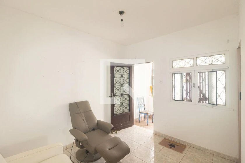 Furnished 1-bedroom house with 57 m² and no parking — photo 24