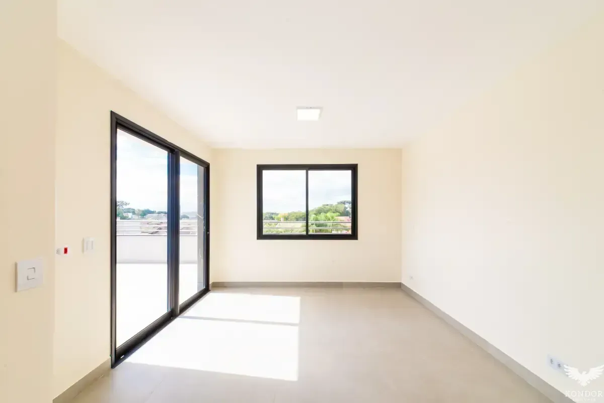 Two-story house with 230 m², 3 bedrooms and 4 baths — photo 6