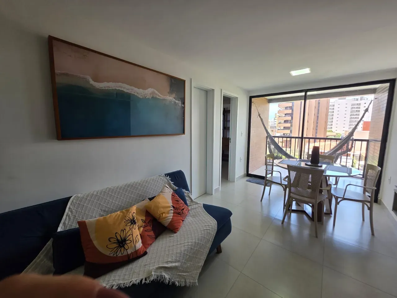 Furnished 110 m² apartment with open-plan kitchen — photo 4