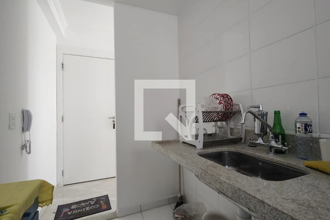3-bedroom apartment with a balcony — photo 33