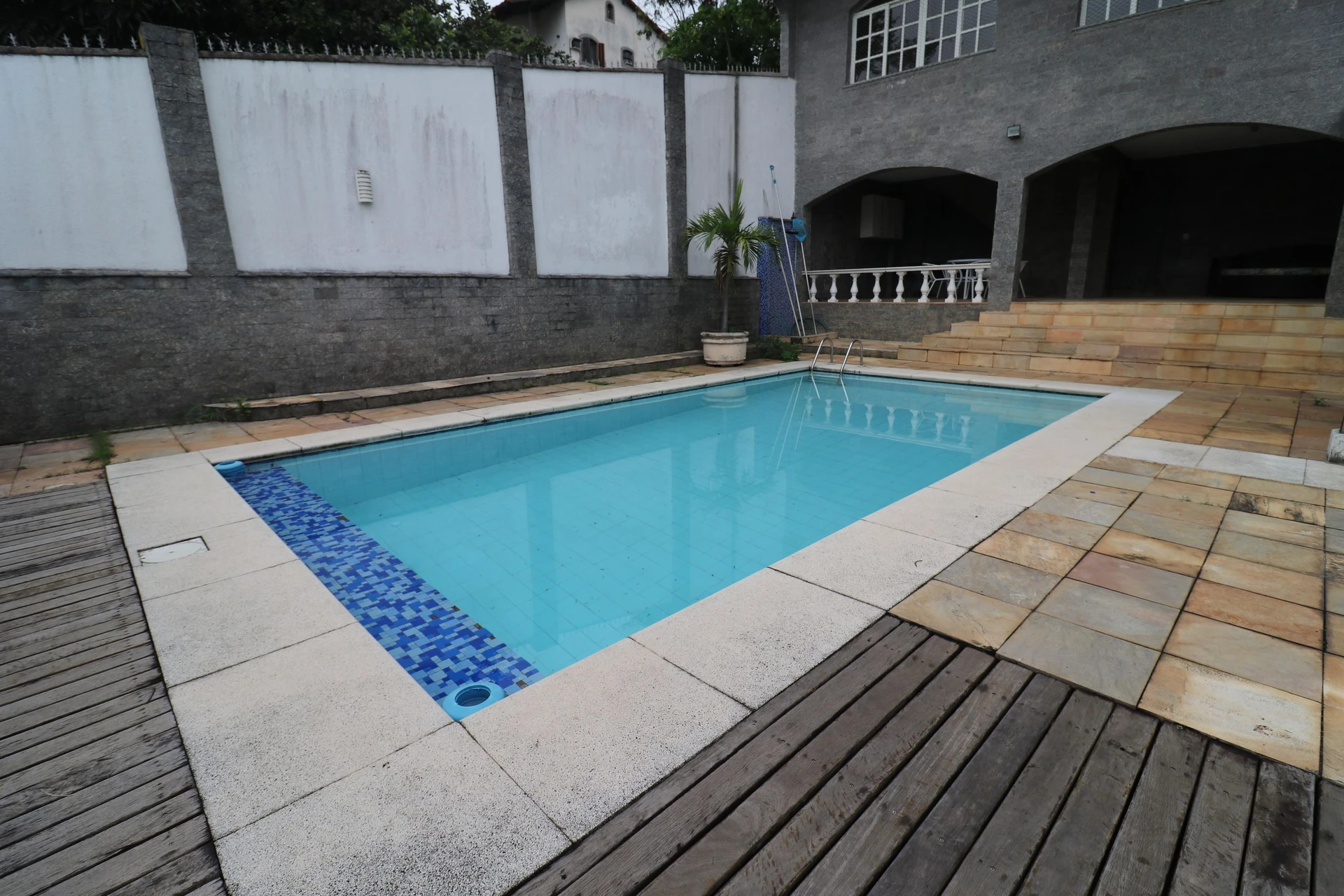 Vestidor y 5 dormitorios: casa de 420 m² — photo 67