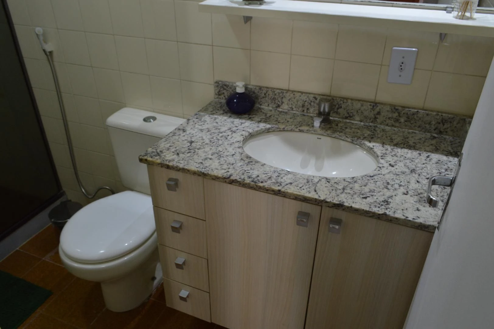 Apartamento amueblado de 2 dormitorios con balcón — photo 18