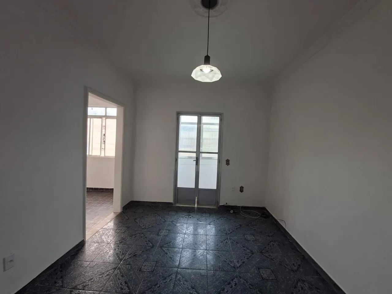 2-bedroom apartment with 1 parking space and 2 bathrooms — photo 5
