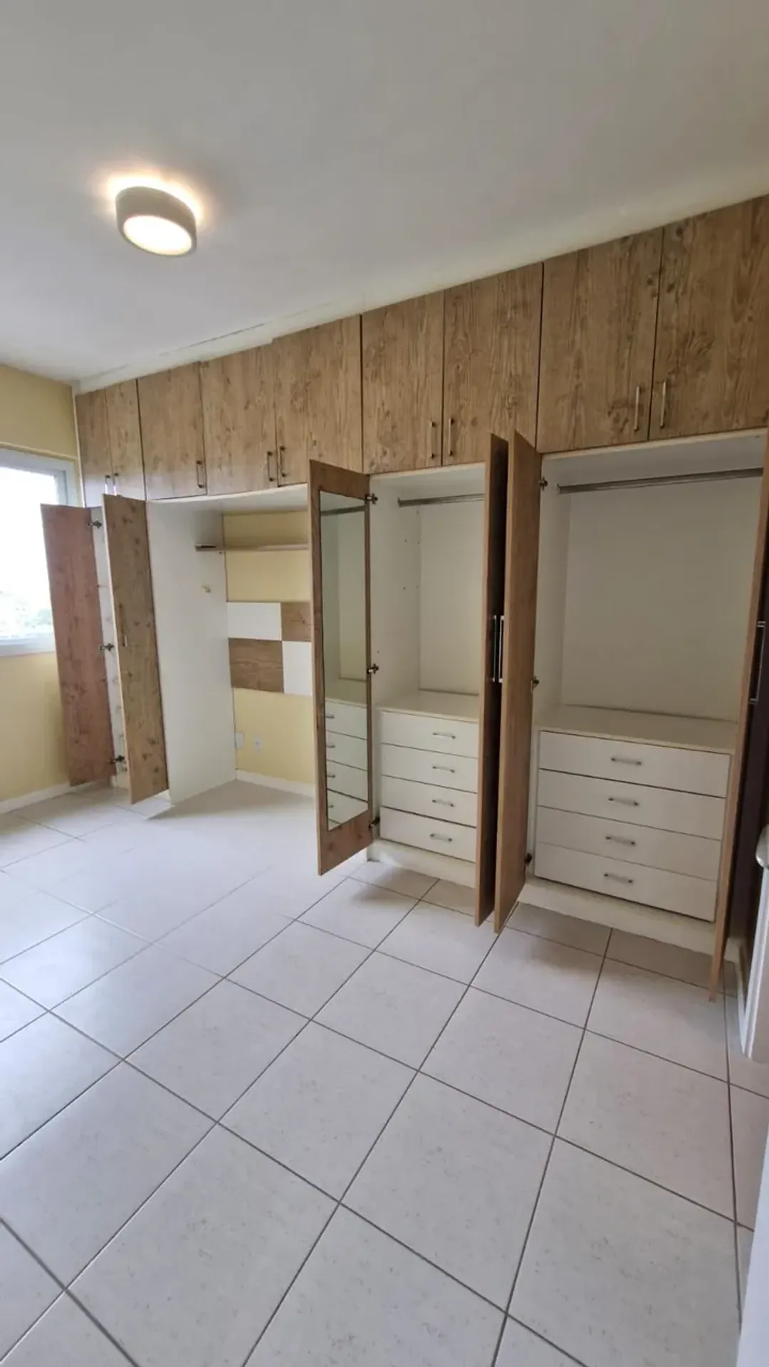 Apartment, 68 m², with a glass-enclosed balcony — photo 4