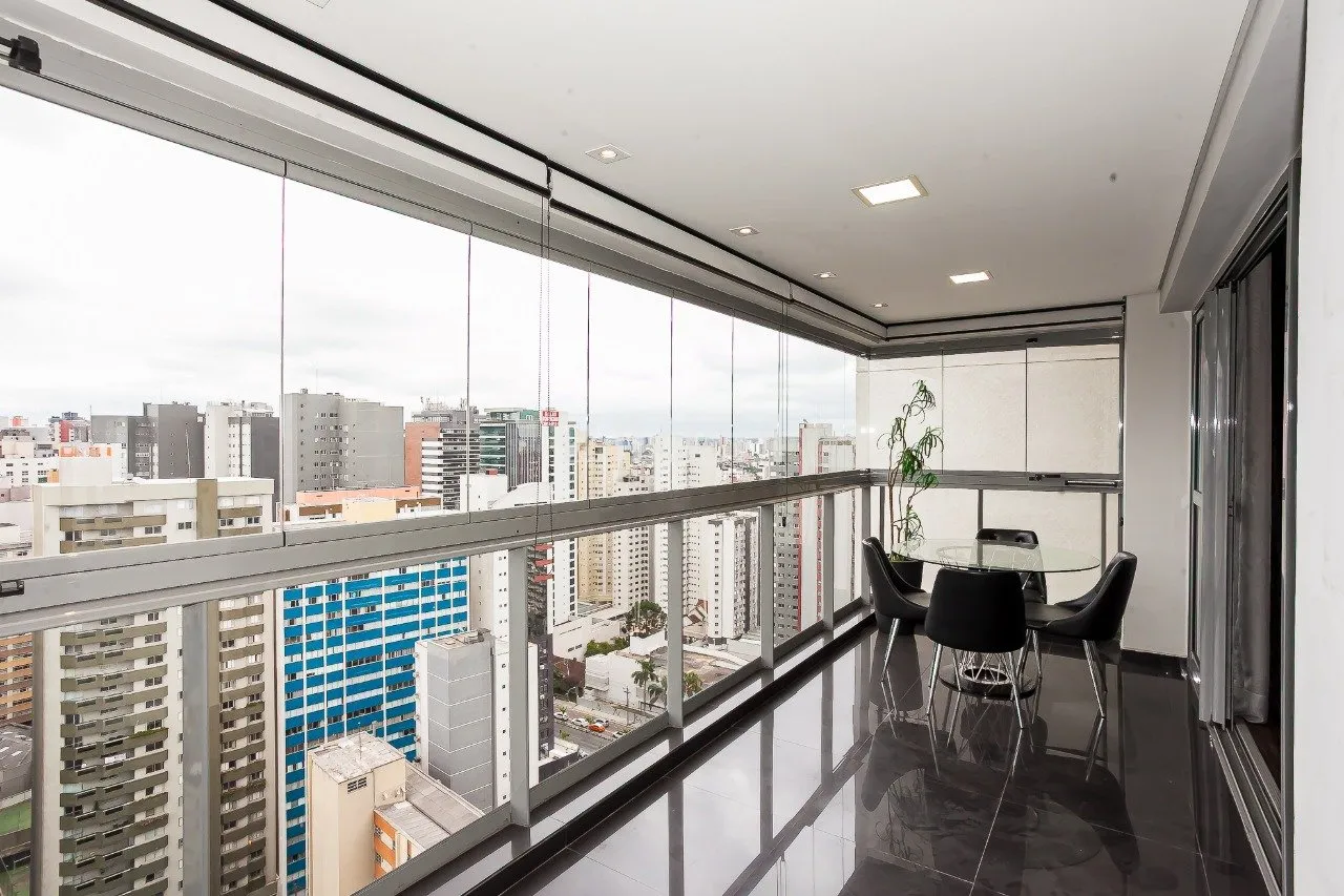 Furnished apartment, 134 m², with floor-to-ceiling windows — photo 24