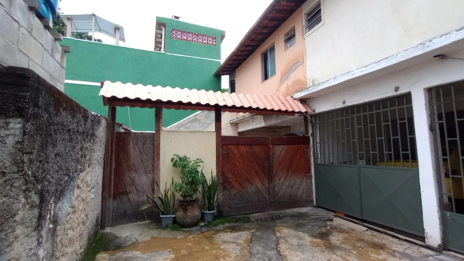 2-bedroom house with a washing machine in Rio de Janeiro — photo 17