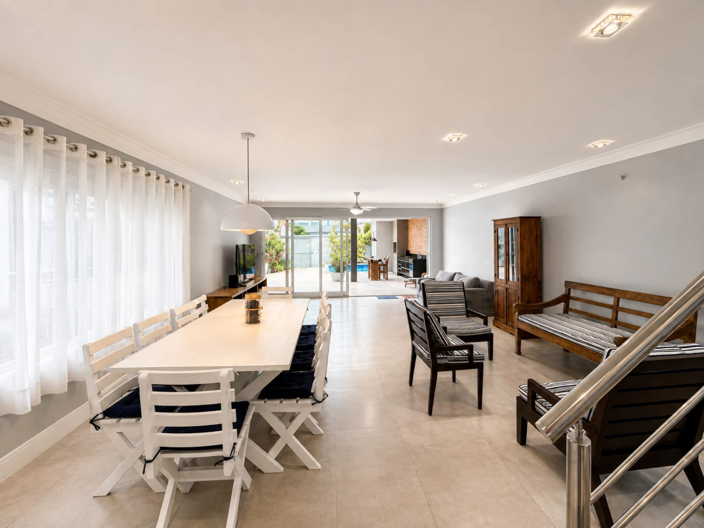 Condominium house with 5 en-suite bedrooms and 480 m² — photo 24