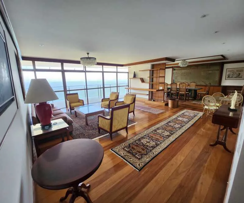 Apartment, 270 m², with a water view — photo 18