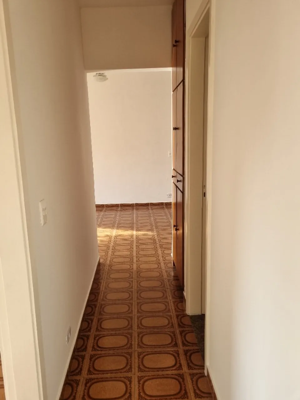 2-bedroom apartment with a mountain view — photo 14