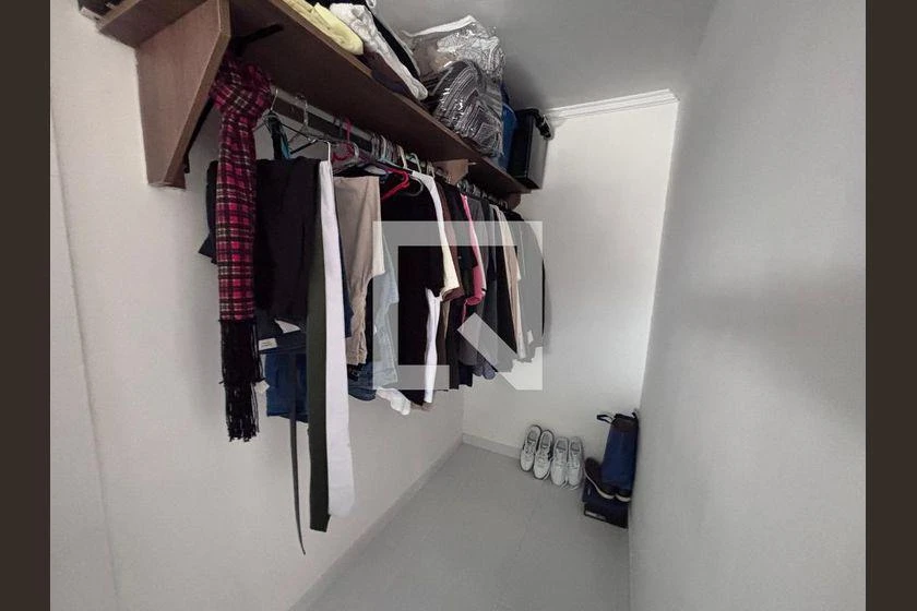 Casa sem mobília com 4 quartos e 618 m² — photo 39