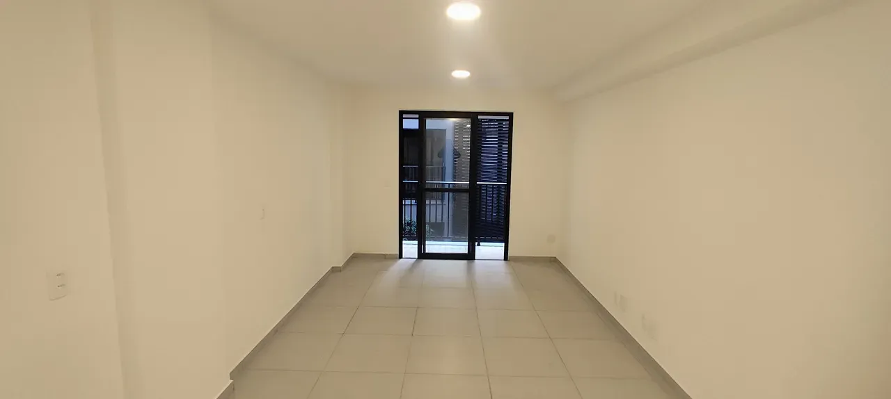 30 m² apartment with 1 bedroom and a compact kitchenette — photo 28