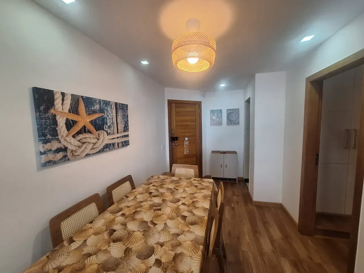 60 m² apartment with 2 bedrooms and 2 bathrooms — photo 6