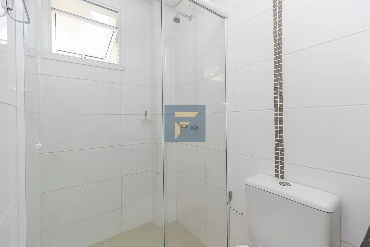 Furnished 140 m² house with 4 bedrooms and open-plan kitchen — photo 36