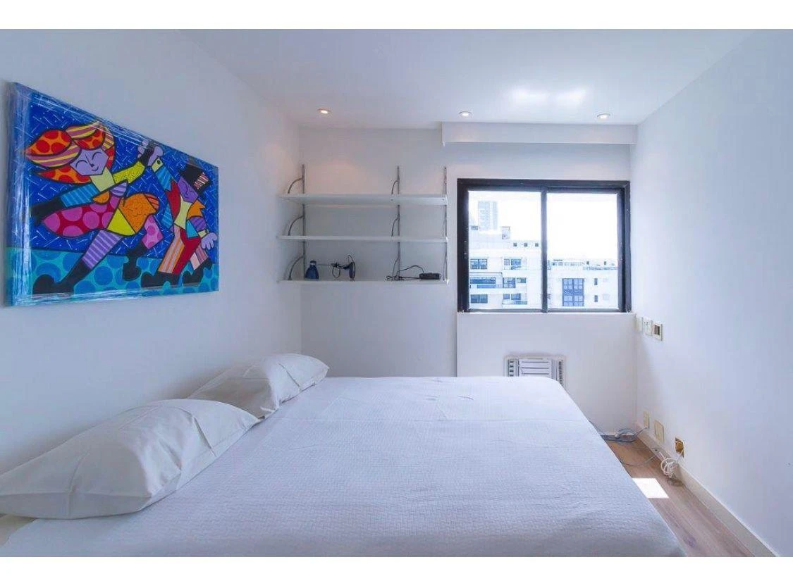Apartamento mobiliado de 214 m² com 4 quartos e 5 banheiros — photo 24