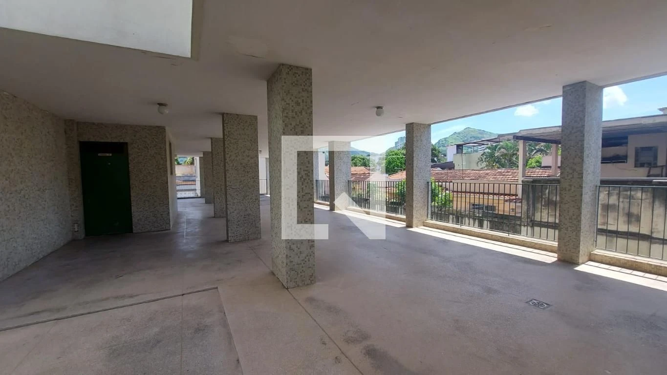 3-bedroom apartment with balcony and private outdoor space — photo 19