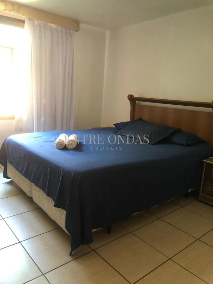 4-bedroom house with a bathtub in Florianópolis — photo 12