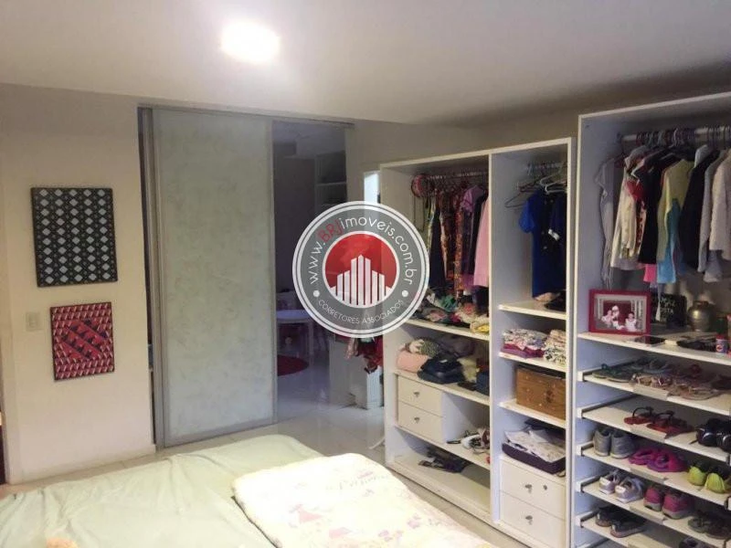 Ванна та 6 спалень: будинок 525 м² — photo 28