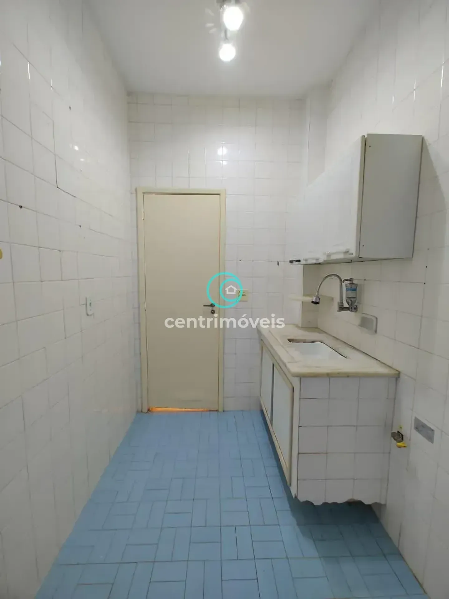 Apartamento no 2º andar com piso de madeira ou laminado