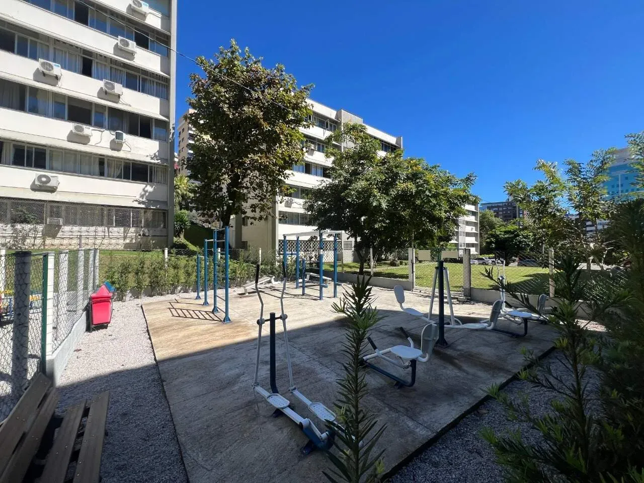 Departamento de 3 dormitorios con lavadora en Florianópolis — photo 21