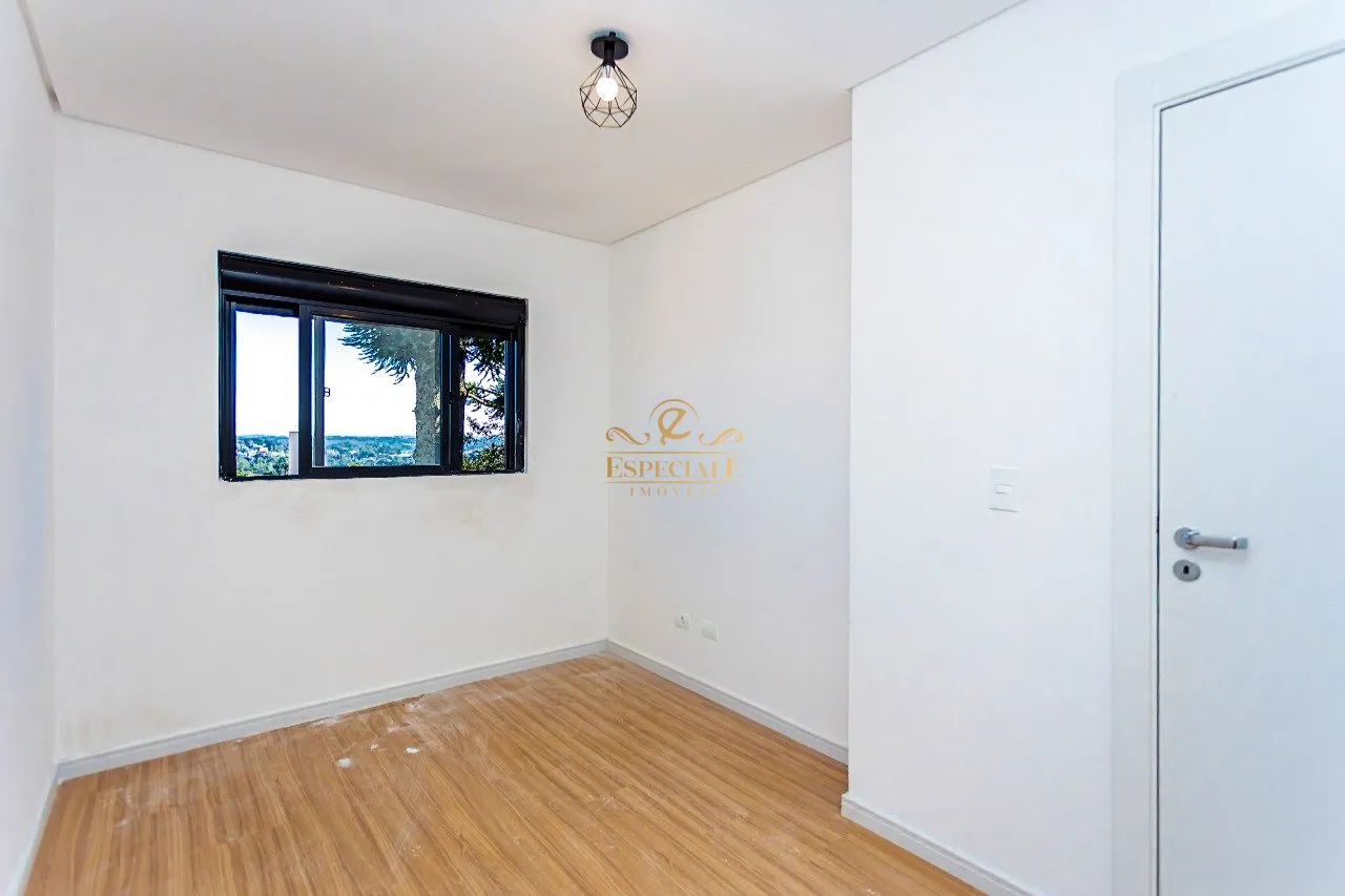 House in a condo with 3 bedrooms and 4 bathrooms — photo 12