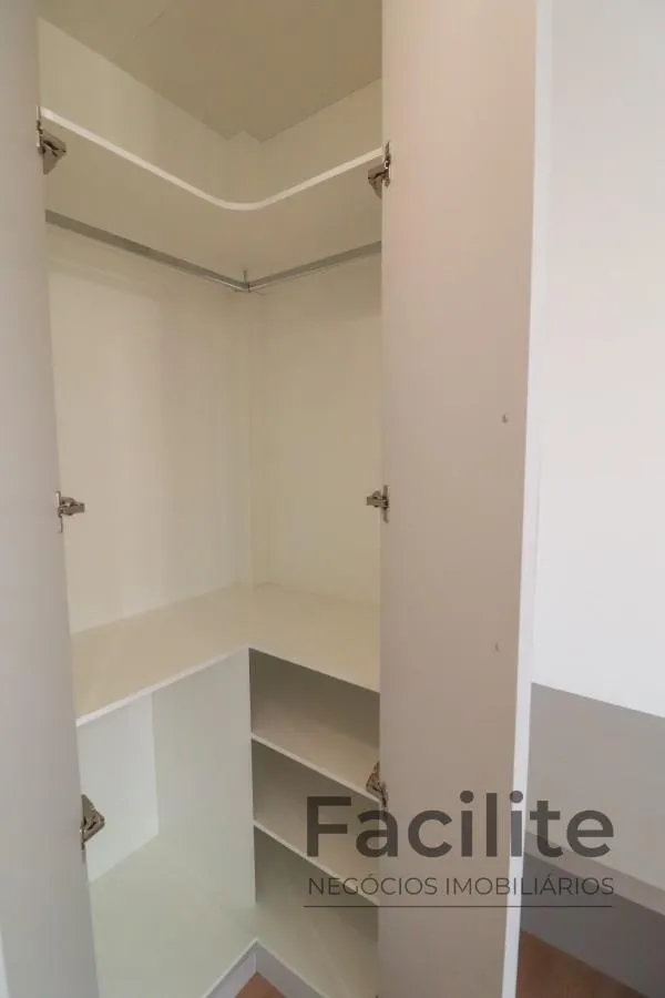 Furnished apartment, 46 m², with a home office — photo 24