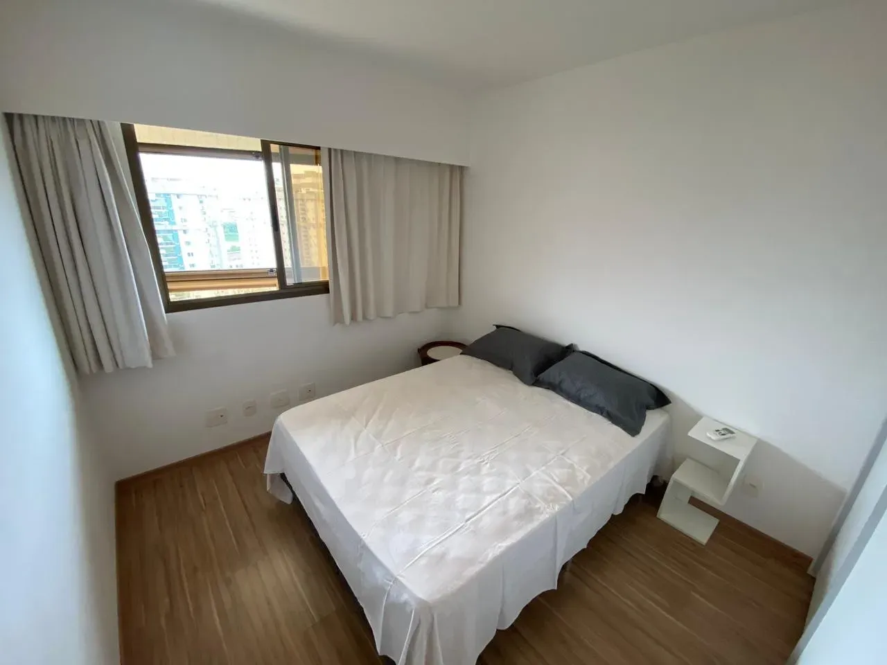 Apartment on the 13th floor with a glass-enclosed balcony — photo 13