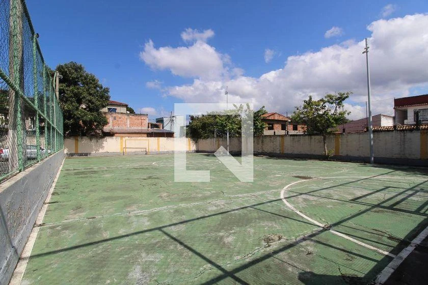 2-bedroom apartment in a building with a pool — photo 23