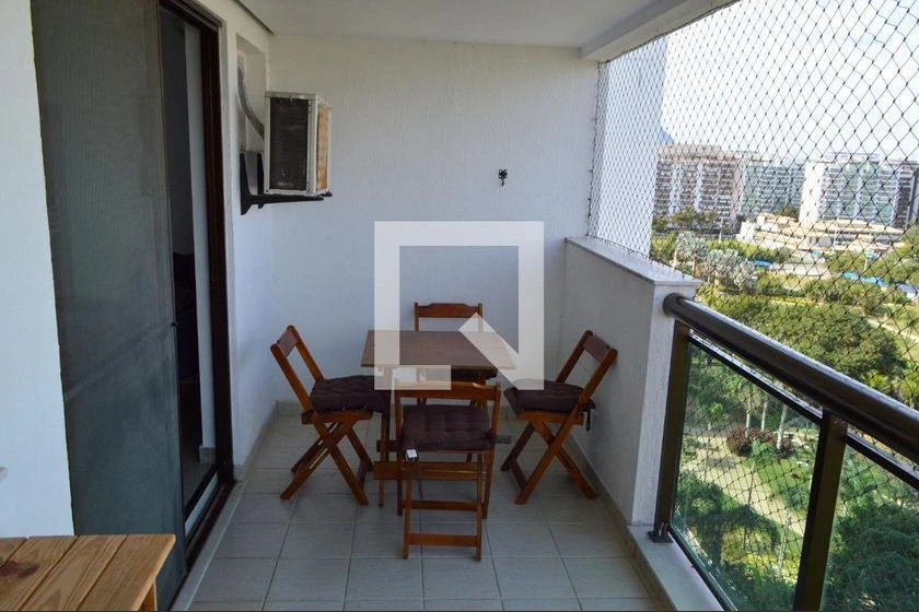 3-bedroom apartment in a building with a gym — photo 13