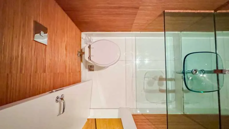Floor-to-ceiling windows in a 4-bedroom apartment, 266 m² — photo 10