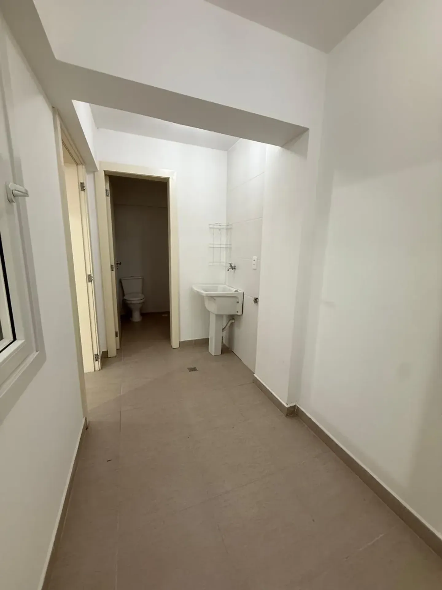 Furnished house, 263 m², with a water view — photo 41