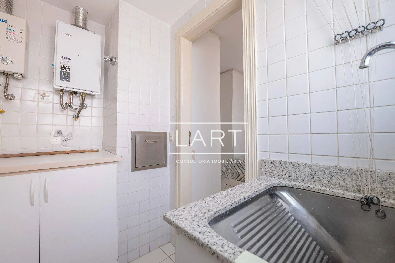 Apartamento com 3 quartos e armários embutidos — photo 21