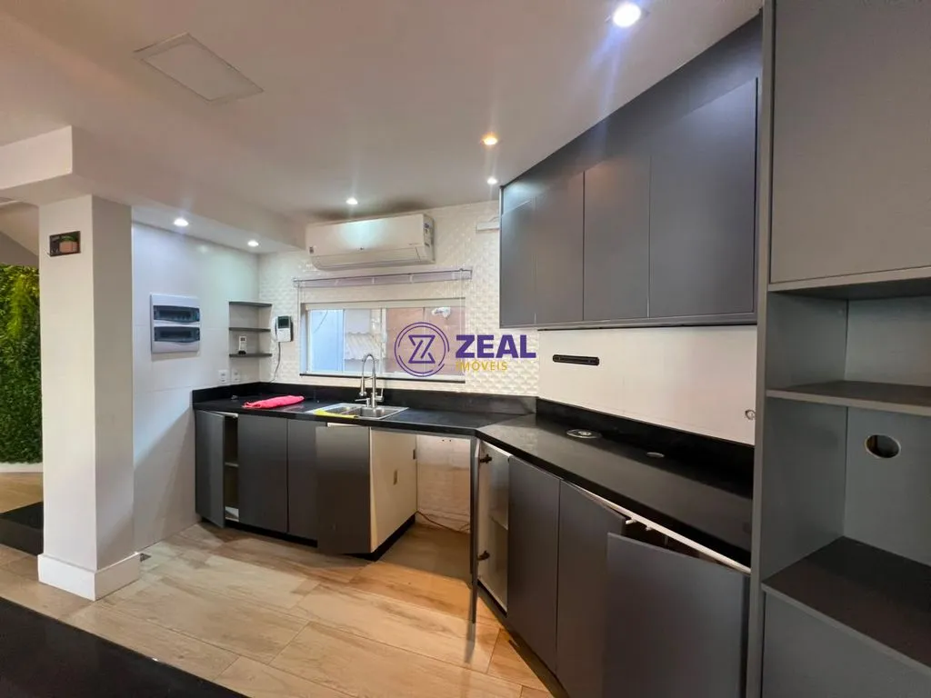 Casa de 280 m² com janelas do piso ao teto e varanda gourmet — photo 15