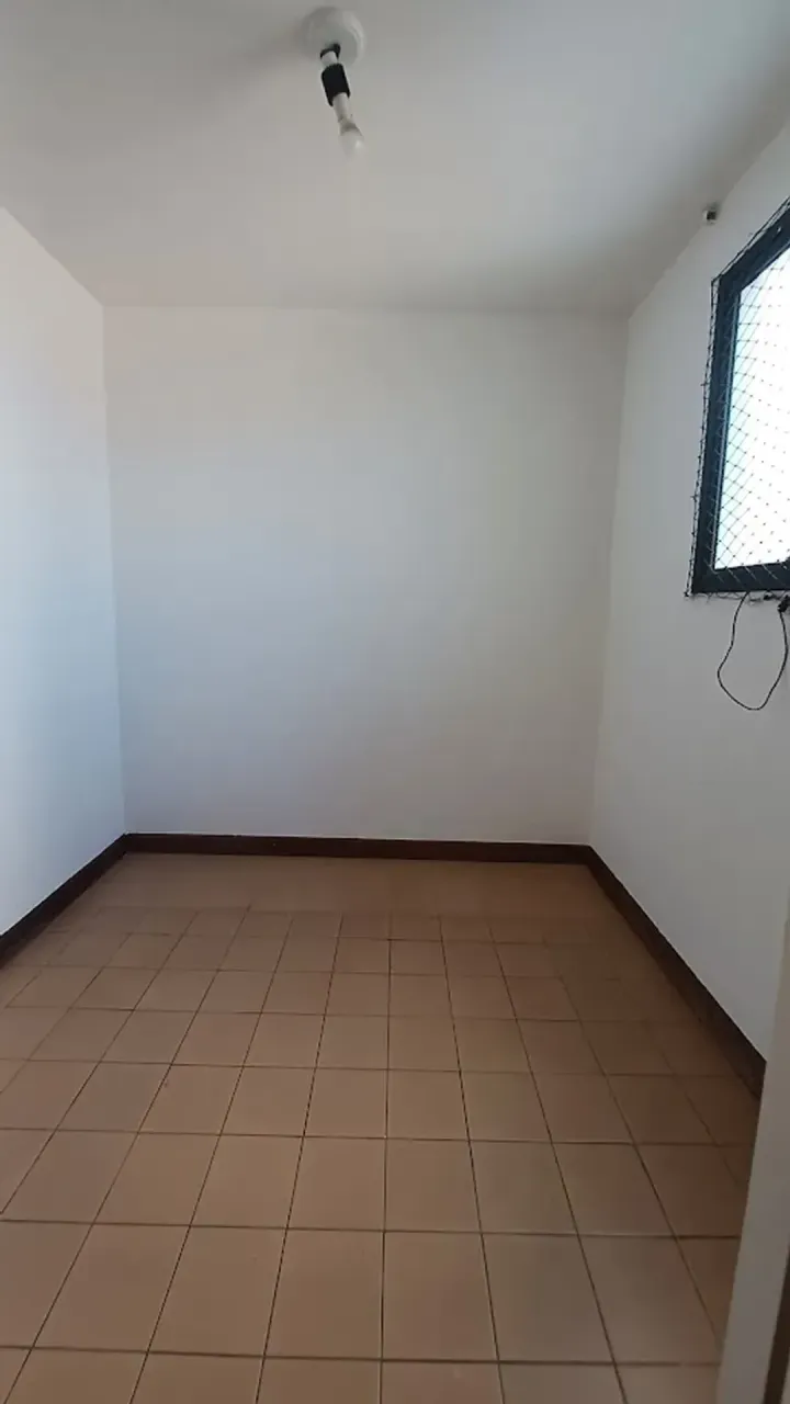 100 m² apartment with 2 bedrooms and a balcony — photo 14