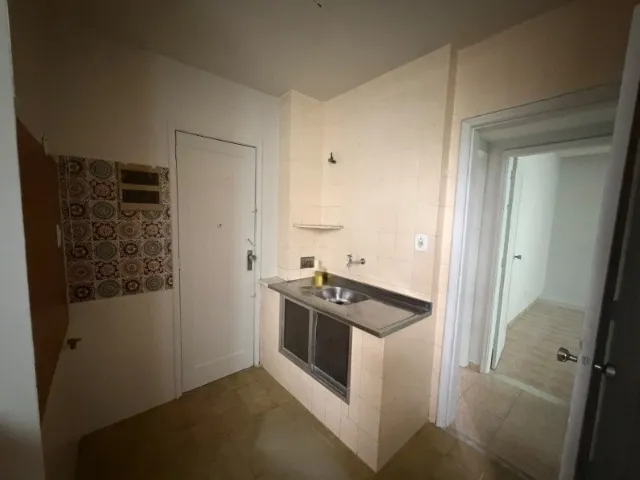 Apartamento de 73 m² com cozinha fechada e 2 quartos — photo 2