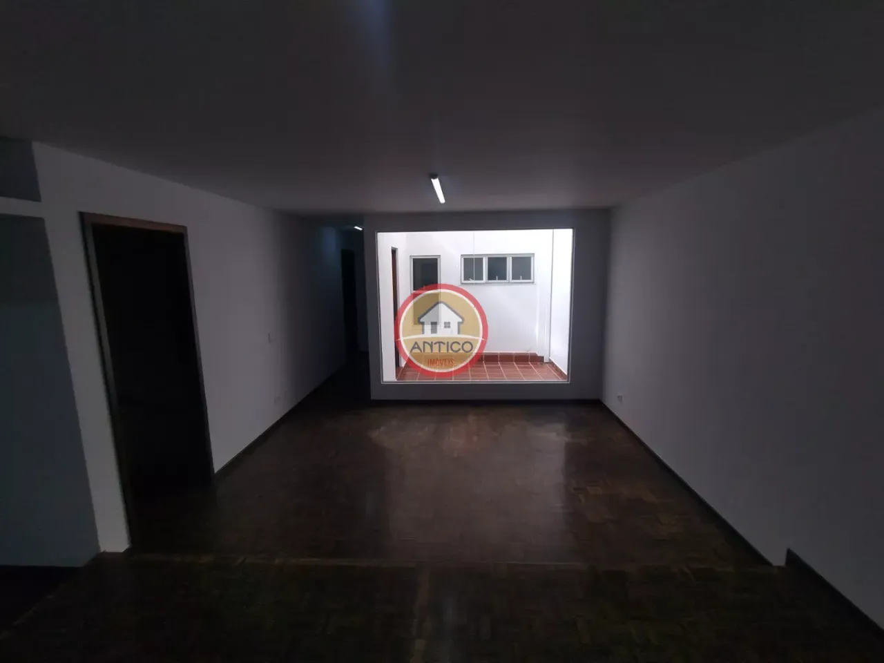 380 m² house with a separate closed kitchen and 5 bedrooms — photo 15