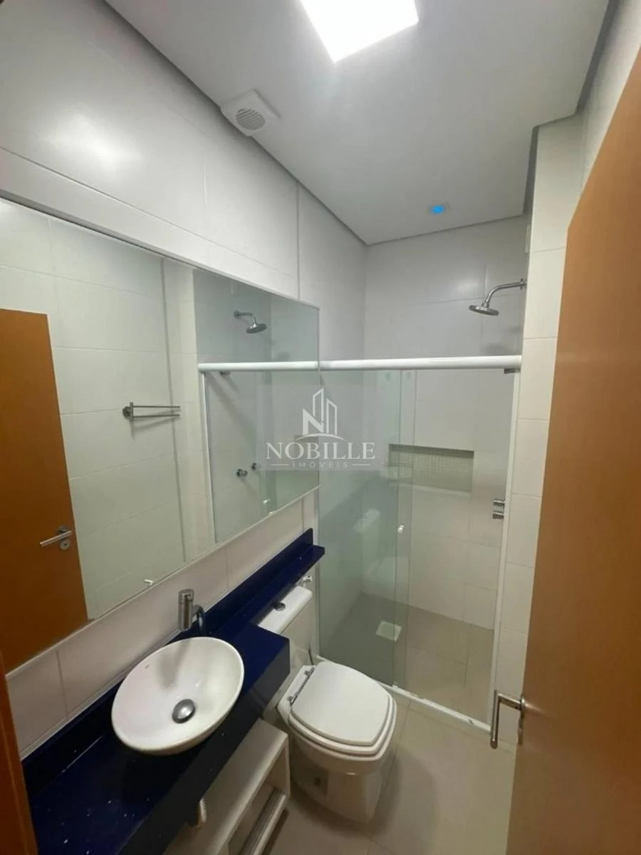 2-bedroom apartment in a building with a pool — photo 22