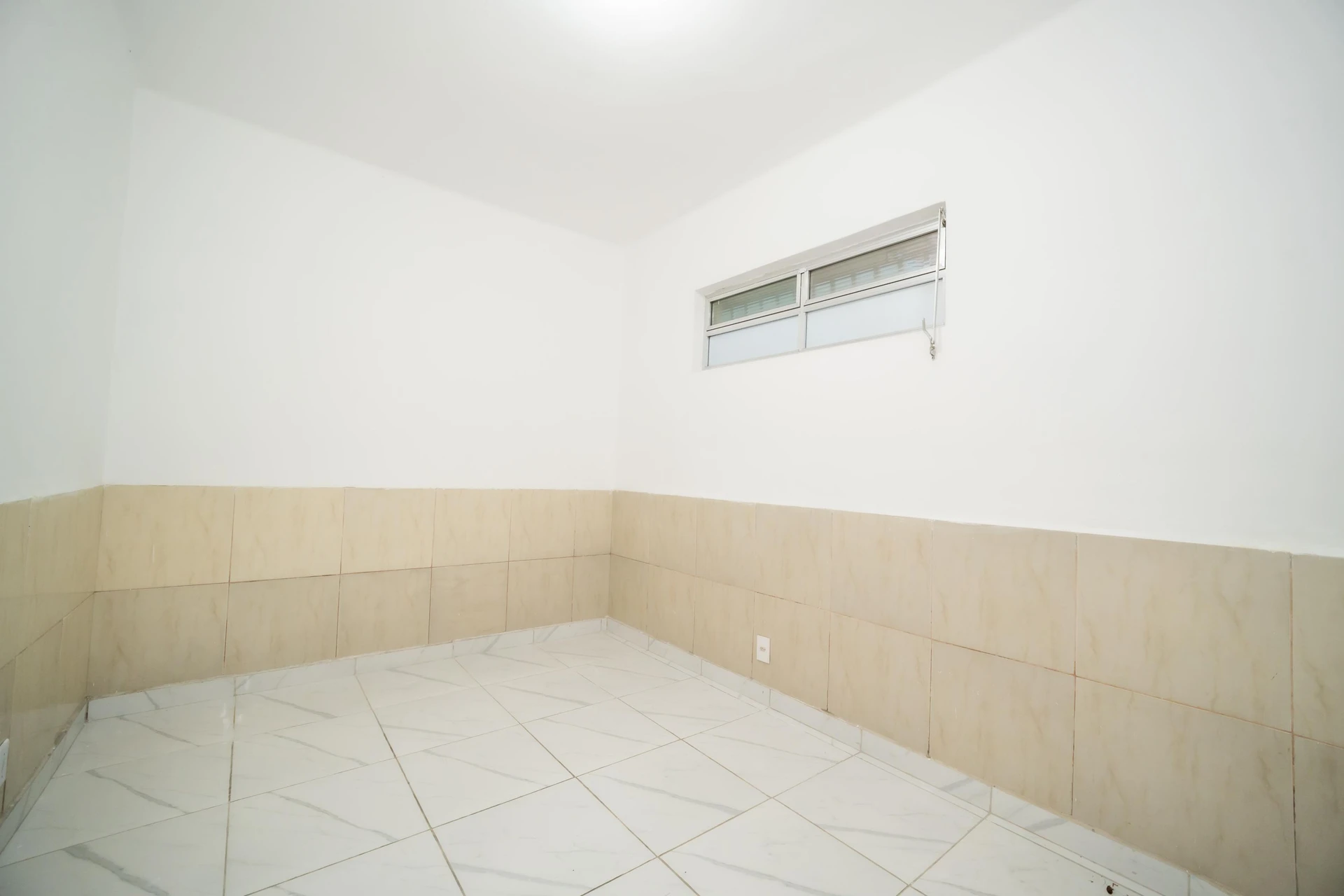 Unfurnished house with 2 bedrooms and separate kitchen — photo 27